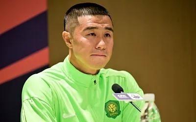 侯森:球队一定会拼尽全力,希望球迷们还能来主场看球