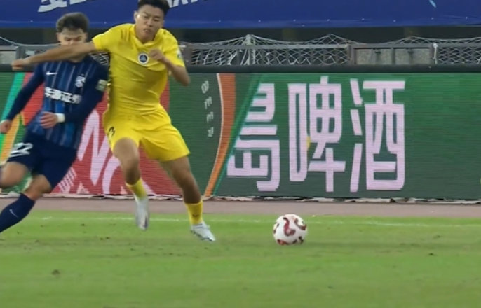 随着三镇12，梅州14，中超积分：1队保级成功，3队成降级热门