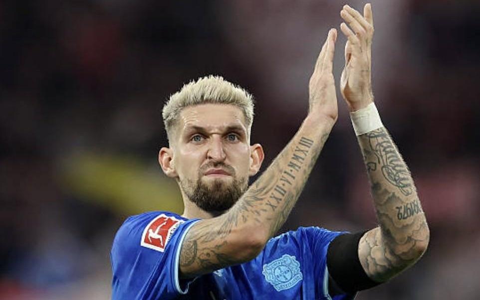 安德里希：边路不施加压力中路不贴防