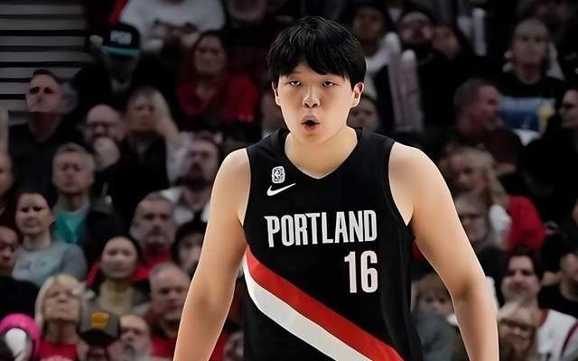 开拓者不敌尼克斯，杨瀚森一纪录惨遭终结，斯普利特全场都在梦游