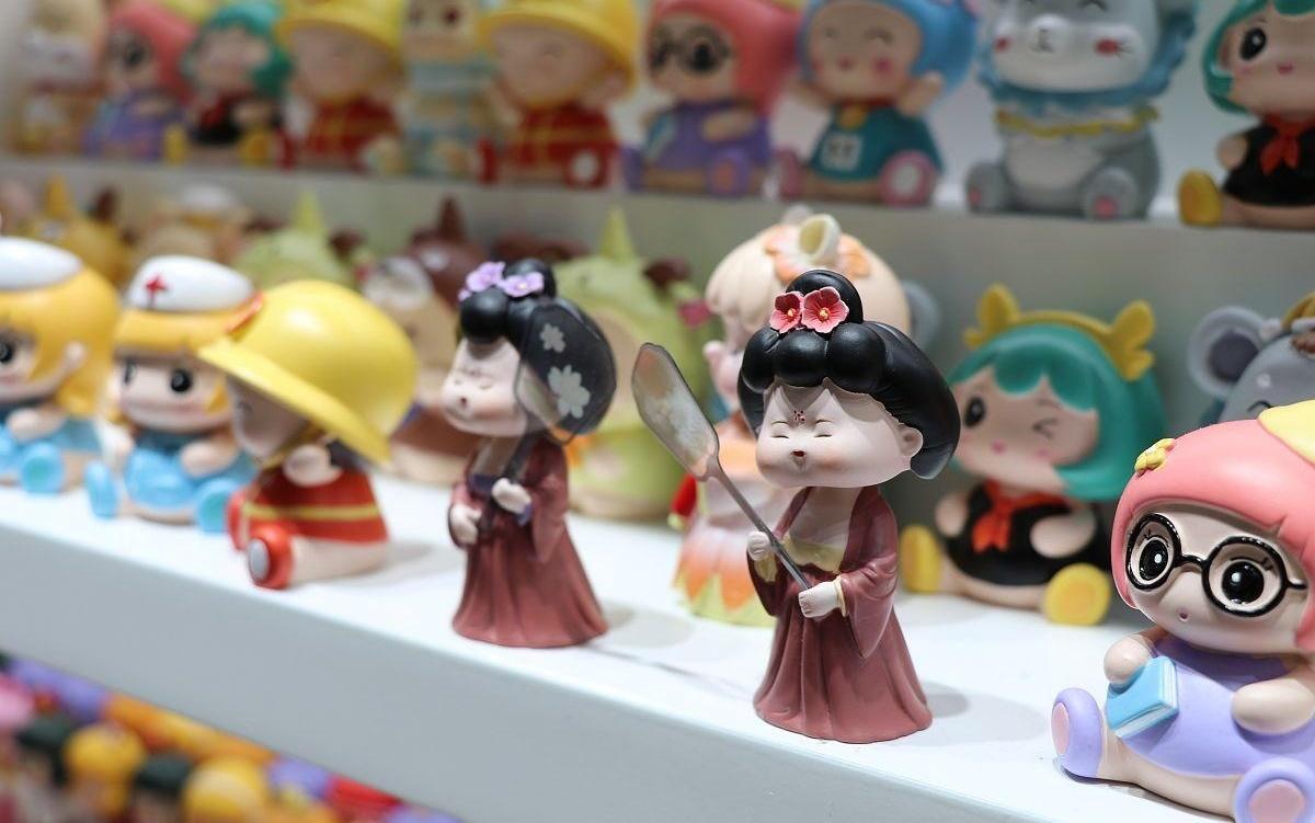 当马年球衣遇上玻璃杯之夜：开拓者给杨瀚森的商业“成人礼”