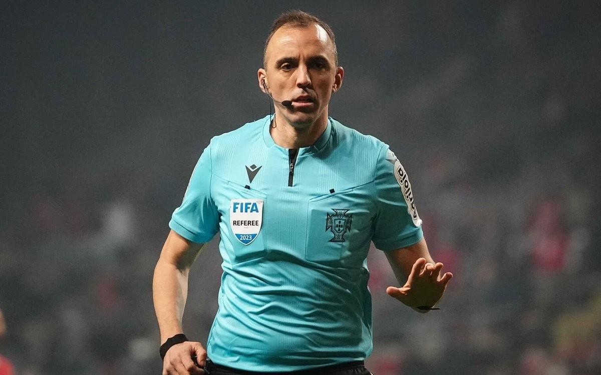 官方：葡萄牙裁判皮涅罗将执法欧冠曼