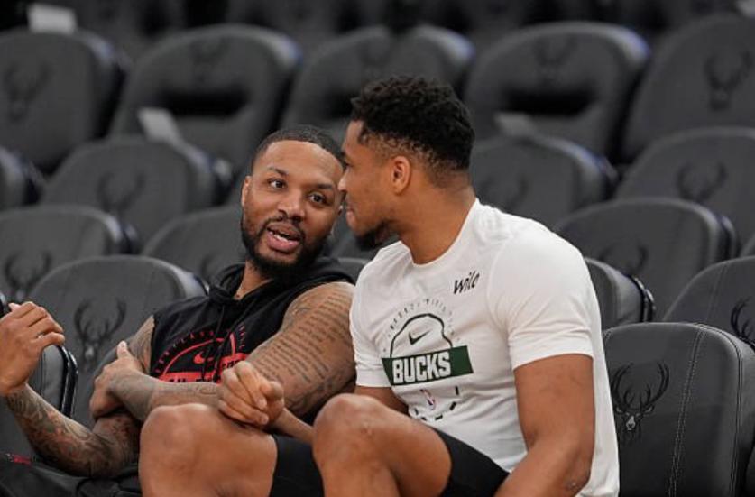 再度重聚利拉德正在积极推动扬尼斯加盟开拓者！