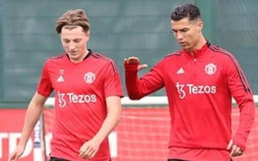 前曼联青训小萨维奇：和偶像C罗踢球我时不时要掐自己