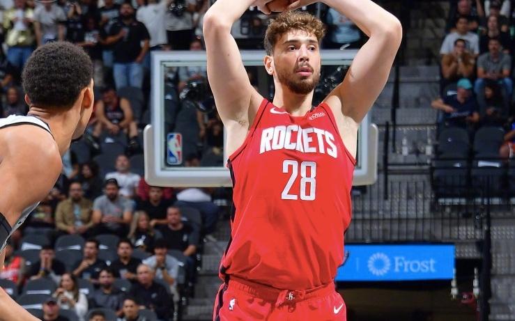 6人上双居然输球！火箭5连胜被终结，杜