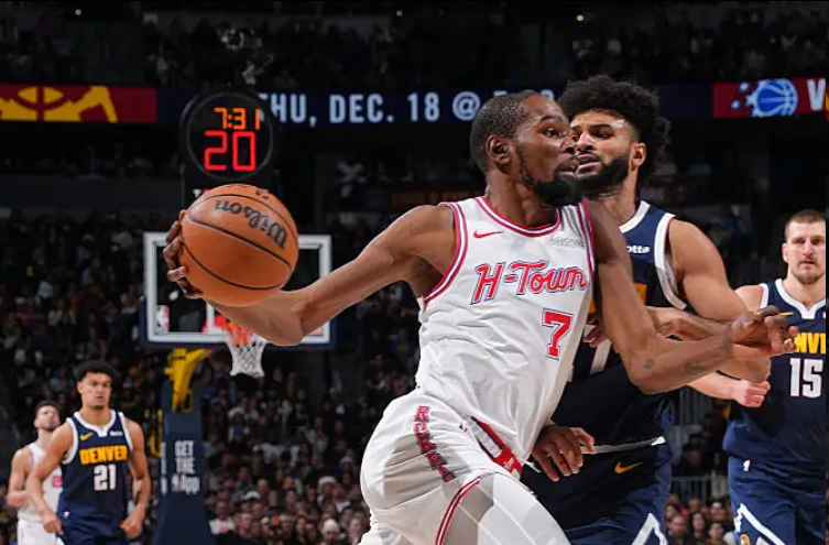 本季双杀火箭!掘金加时取胜约基奇轰大号三双仍全方位碾压申京