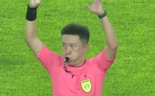 中超关键战再现罕见1幕：补时24分钟，