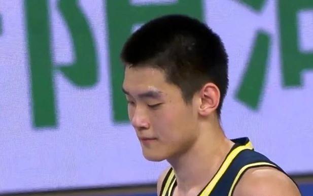 杜锋：4天4场比赛对球队体能考验大希