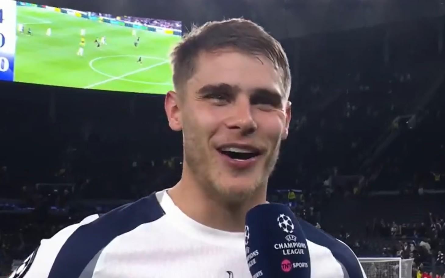 范德芬：当我们拿到红牌时，我以为比赛会变得艰难