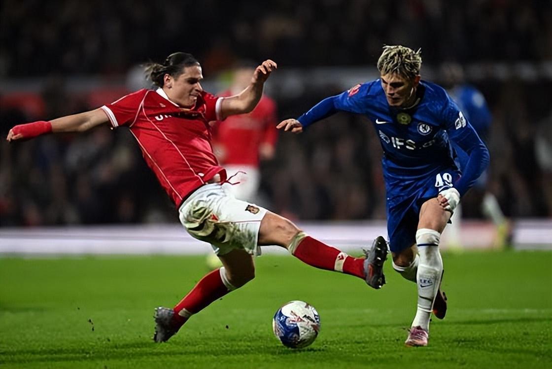 雷克瑟姆的好莱坞之夜被红牌毁掉！切尔西死里逃生晋级足总杯八强