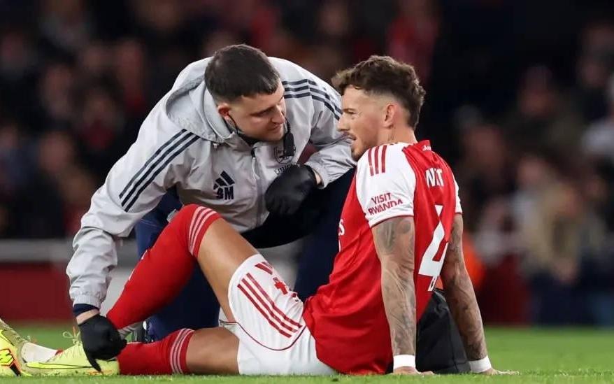 名记：本怀特仍在等待伤势的最终确认，初步估计将缺席46周