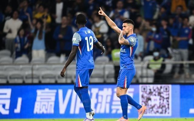 【中超】路易斯头球申花1比0新鹏城保留争冠希望