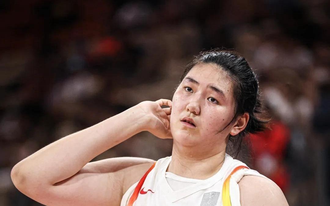 好事成双！张子宇加盟山东女篮又领衔篮协特训，宫鲁鸣培养她三次