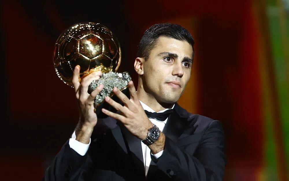 续约OR去皇马29岁金球奖先生来到十字路口，怎么选择是关键