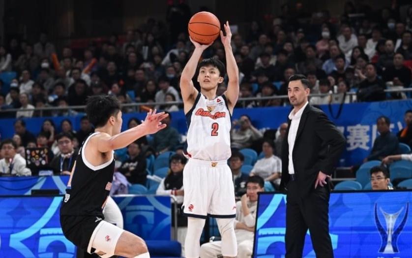 CBA季中杯淘汰赛对阵出炉：广东大战