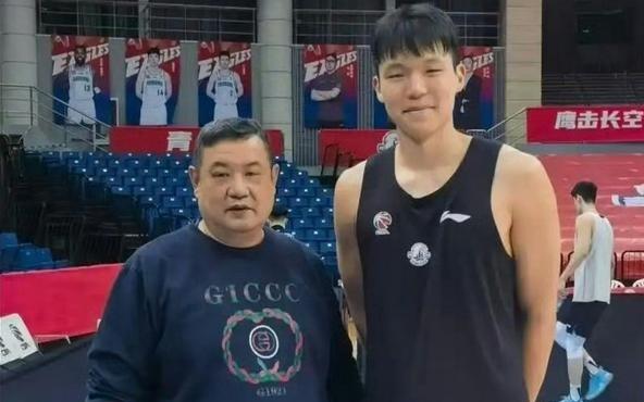 杨瀚森启蒙恩师！青岛男篮讣告：徐长锁
