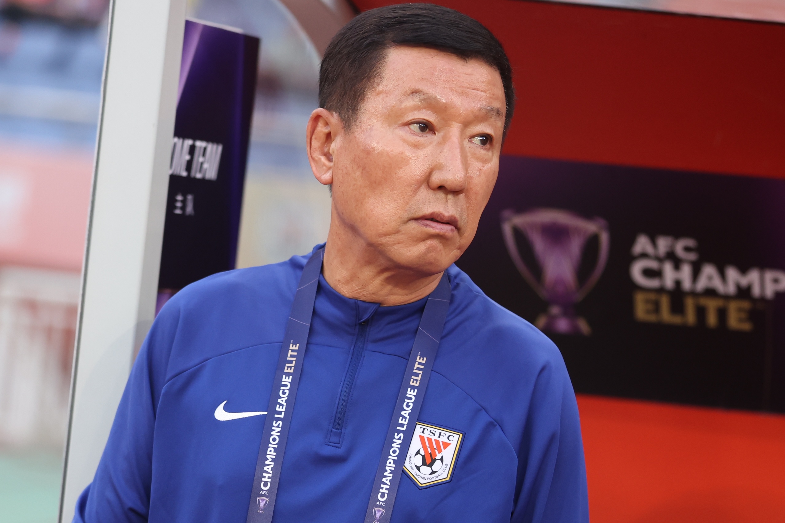 津媒：下课危机来袭，谢晖崔康熙谁会是下一个