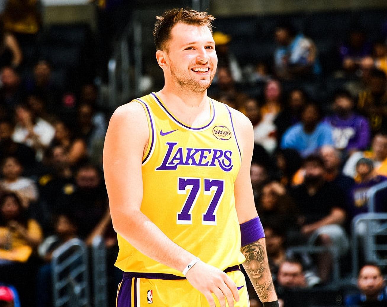 约翰逊轰41+14+7仍无缘今日最佳!对不起,你碰到暴走的东契奇了