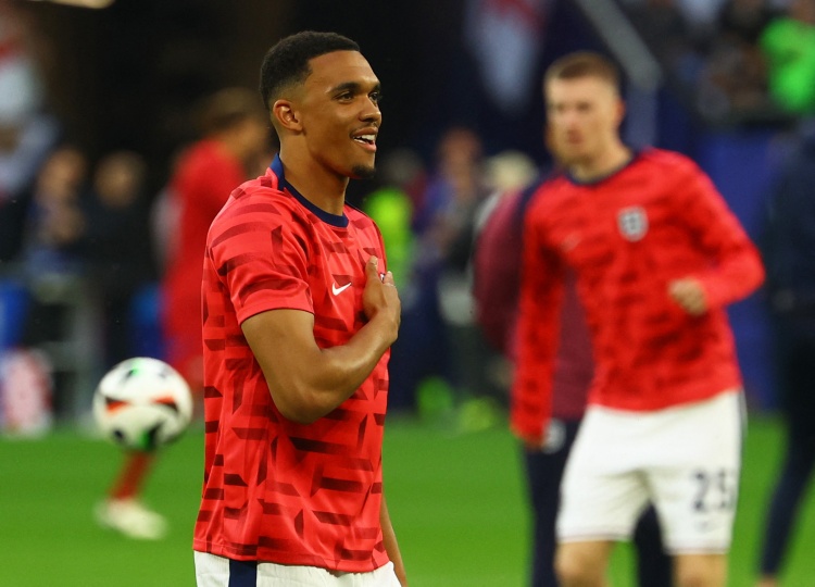 罗马诺：阿诺德与皇马合同中的解约金为10亿欧元