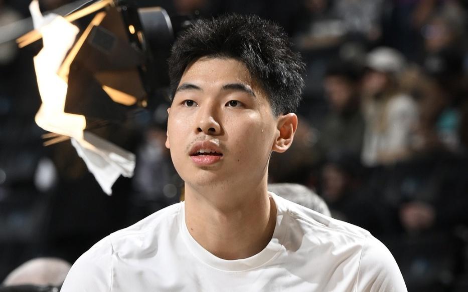 广东交易后续！周琦转会费花光，想回购徐昕，崔永熙大概率回CBA