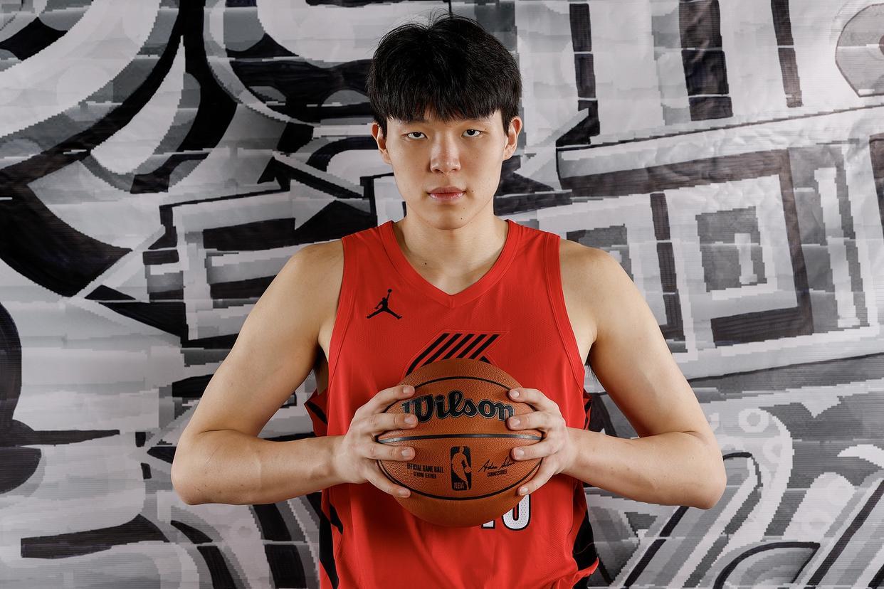 NBA新秀杨瀚森训练营采访中坦诚真