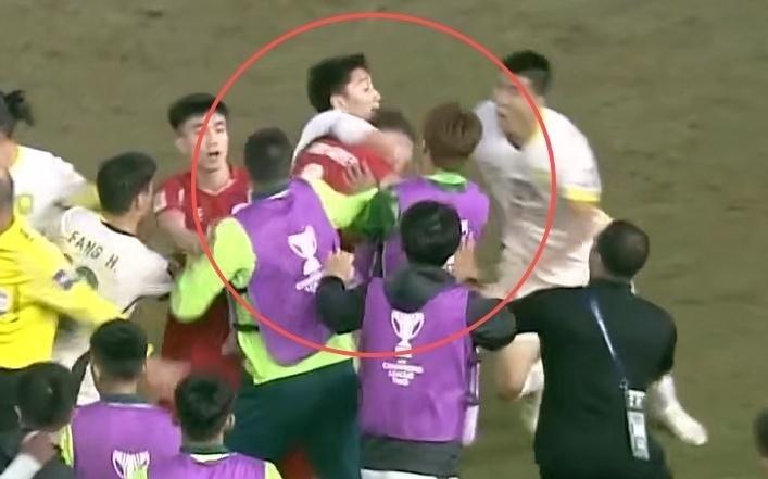 亚足联重罚曹永竞！禁赛4场，罚款1500美元，亚冠锁喉对手