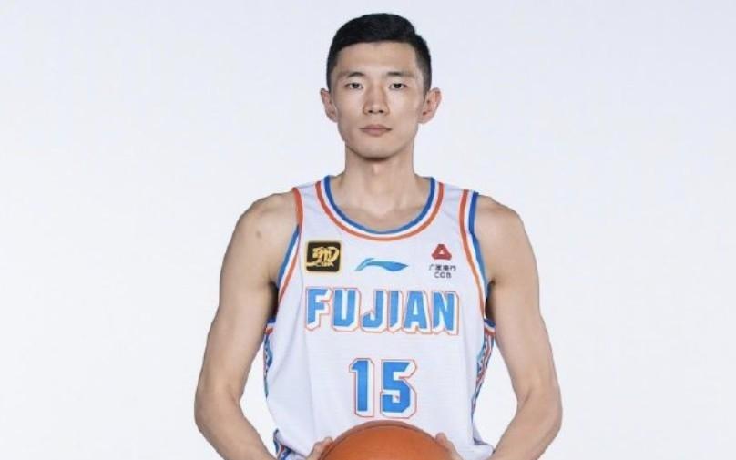 鲁媒：陈林坚明日抵达济南体检，如试训