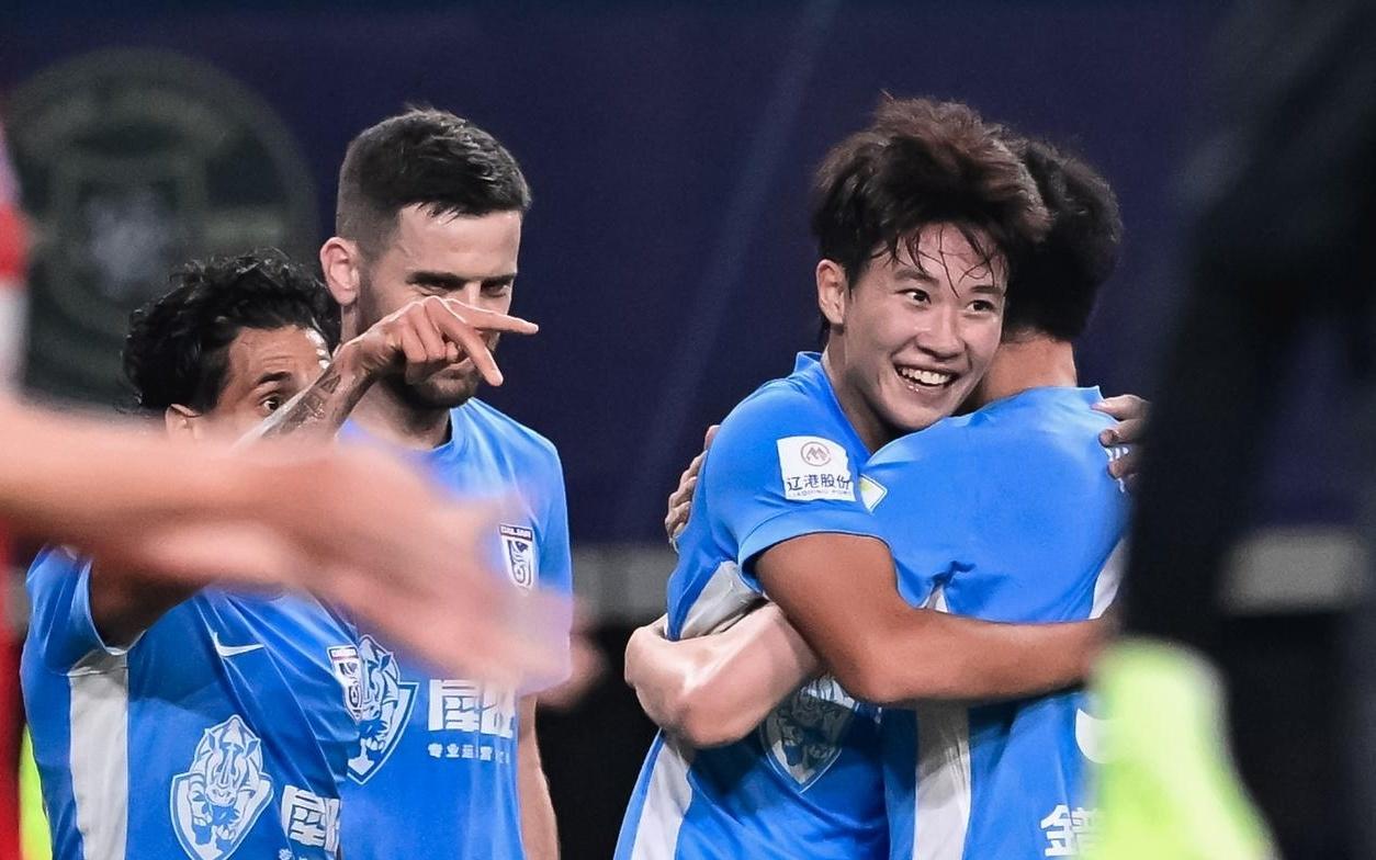 大连英博的下赛季，会是反击还是重启