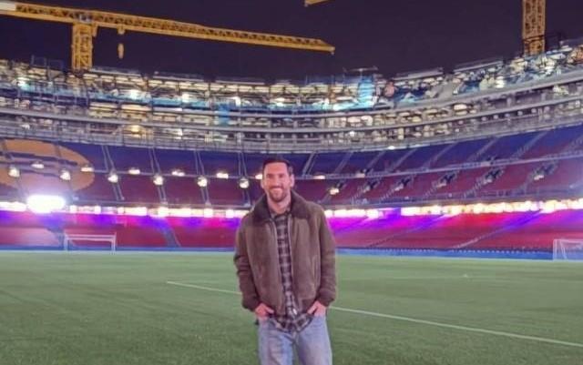 梅西社媒晒照，重返诺坎普