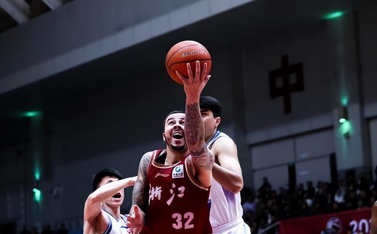 宁波男篮爆冷击败浙江，球迷：新赛季第