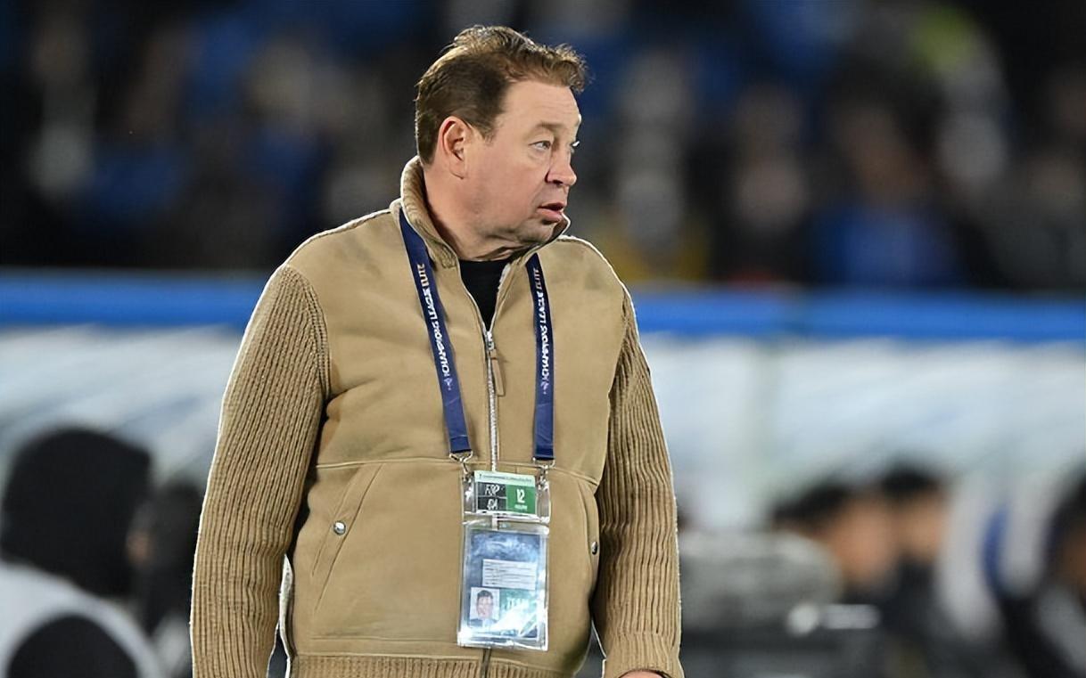 申花为何又丢冠足球名嘴一针见血说