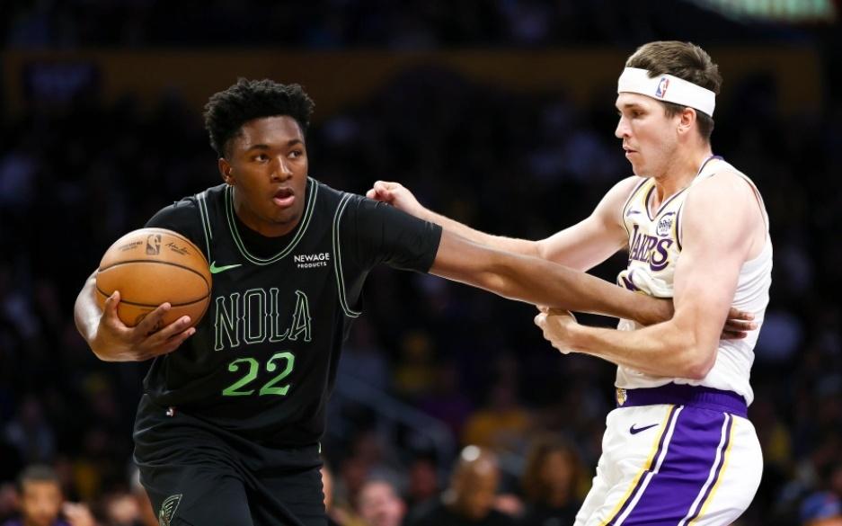 湖人7连胜,东里组合67分!詹姆斯休战,湖人赢球却出现三个隐忧