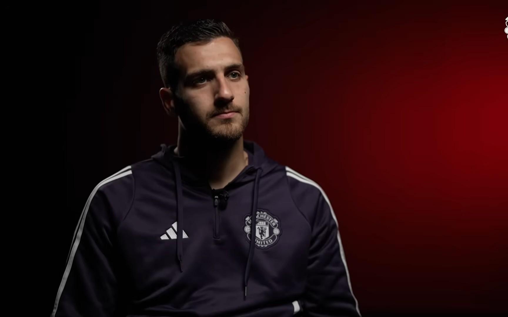 达洛特：2号一直是我最喜欢的号码，我希望穿着它赢很多冠军