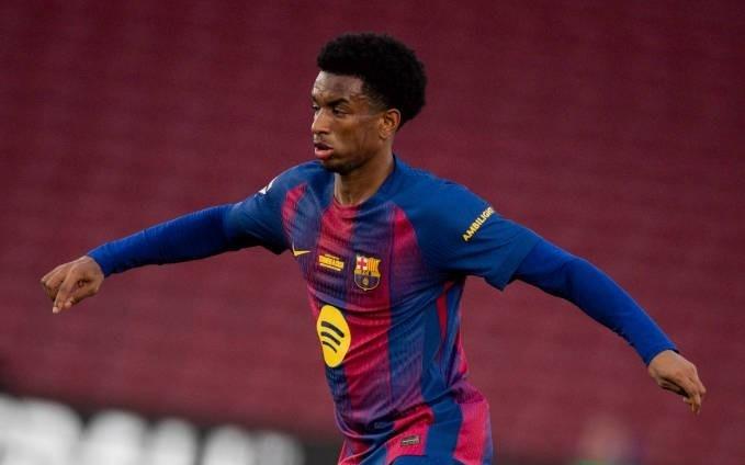 阿斯跟队：巴尔德半场被换是预防措施