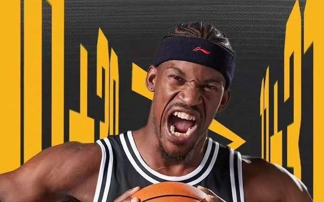 携手杨瀚森库里开启“乱穿鞋”时代