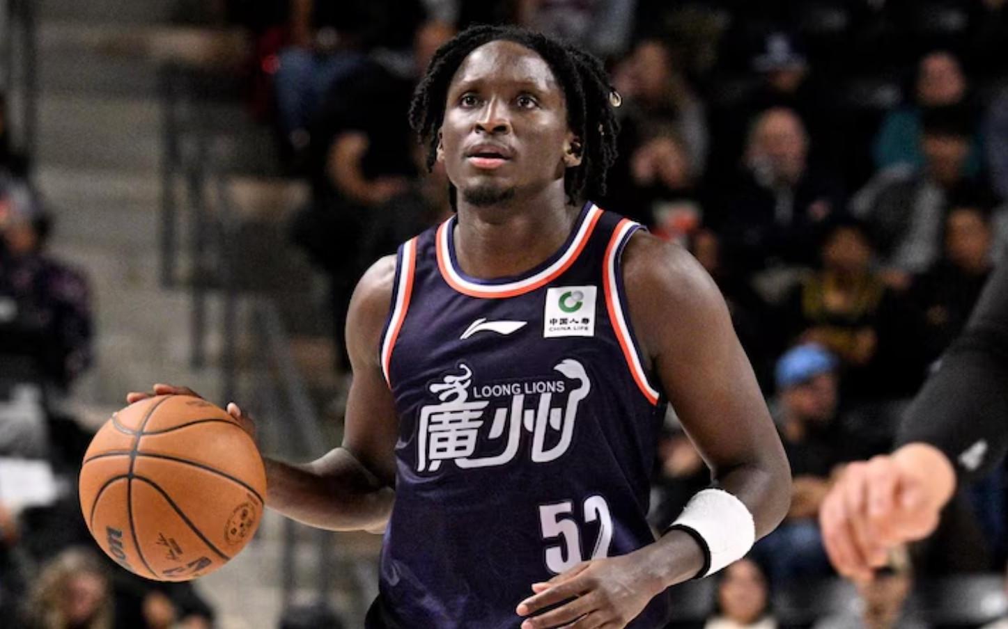 记者：曾代表广州男篮出战季前赛的奥拉迪波签约NBAG联赛