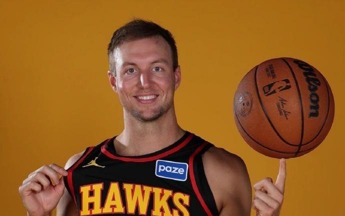 湖人老鹰2换1交易：文森特+次轮签换神射手肯纳德将辅佐东詹