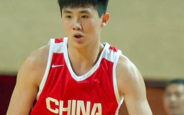 收到NCAA邀请却打CBA！李悦洲：我想出