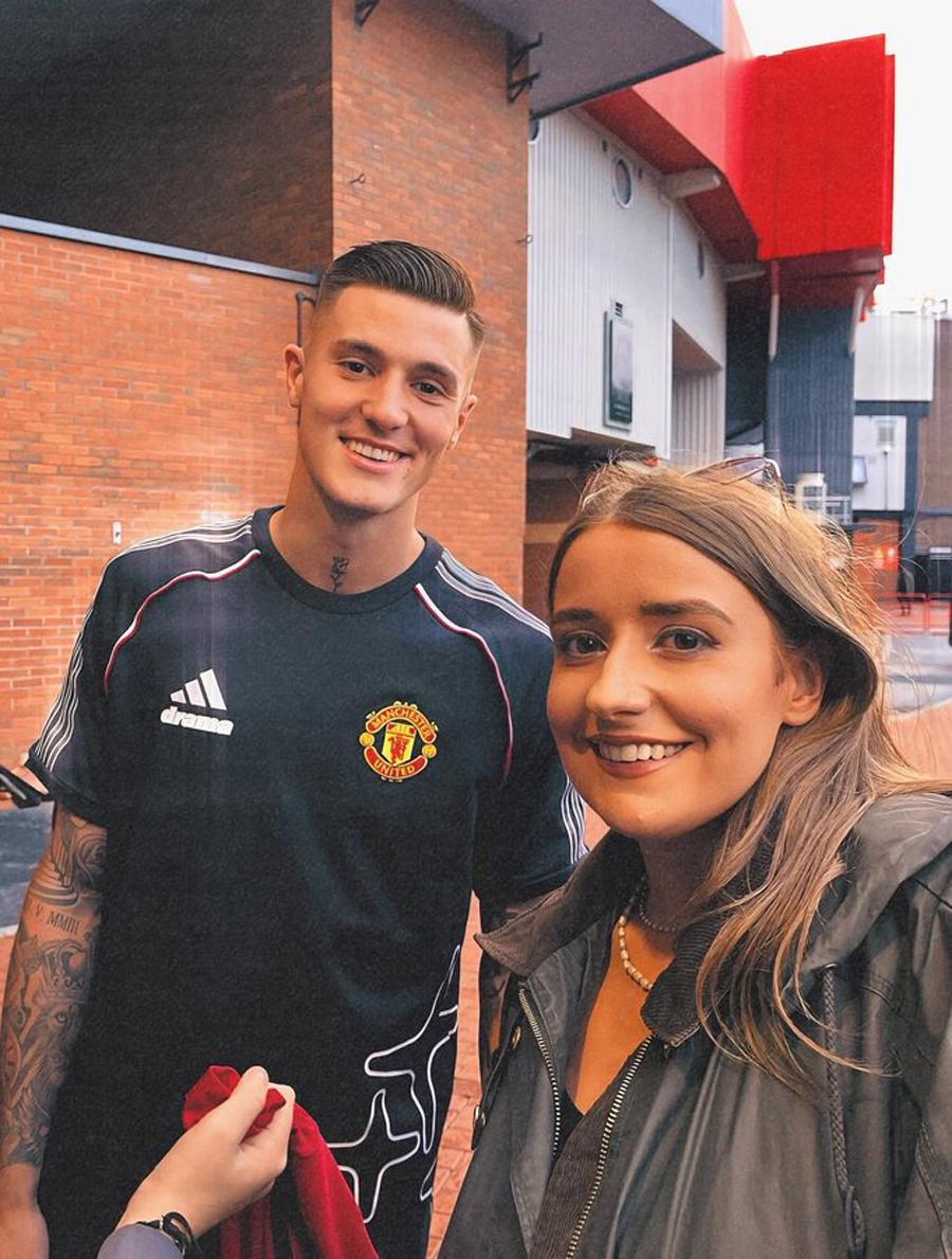 谢什科最新伤情曝光！曼联宁可少打一