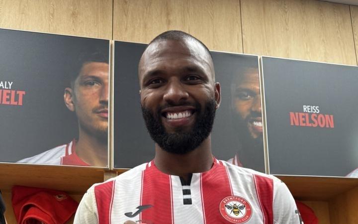 又买对了！姆贝莫高价转会曼联，“新蜂