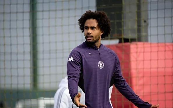 前曼联助教：考虑到齐尔克泽的年龄，我