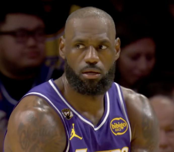 留队退役巡演如果詹姆斯想征战第24季湖人欢迎他回归