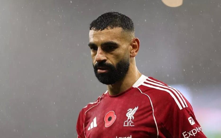 尼科尔：斯洛特应该让萨拉赫替补，球队