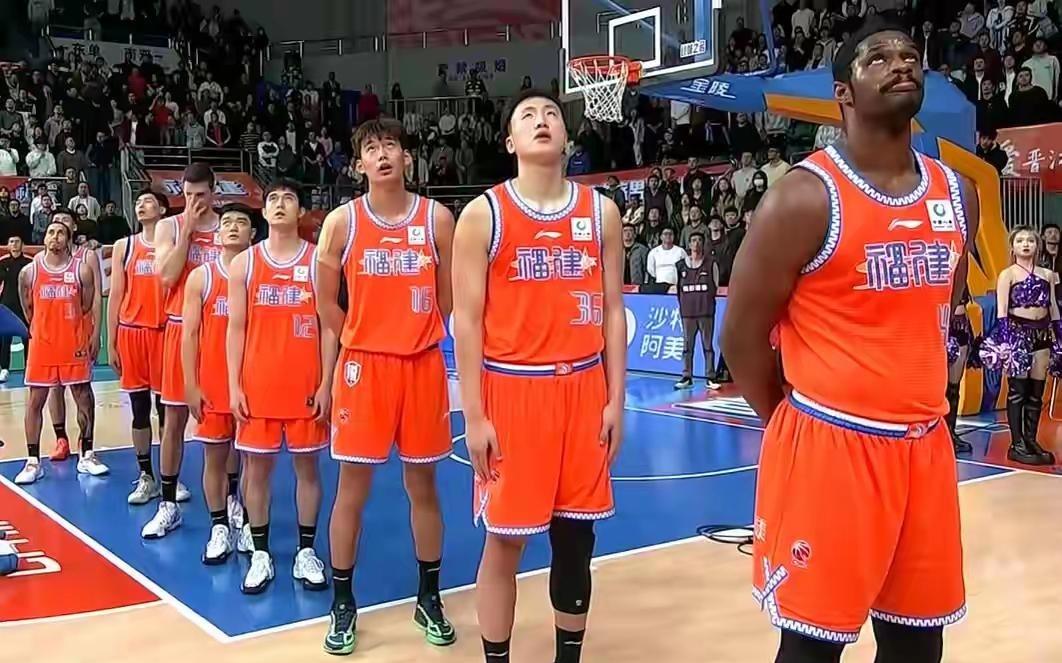 CBA疯狂一夜！2大夺冠热门狂飙：北京逆