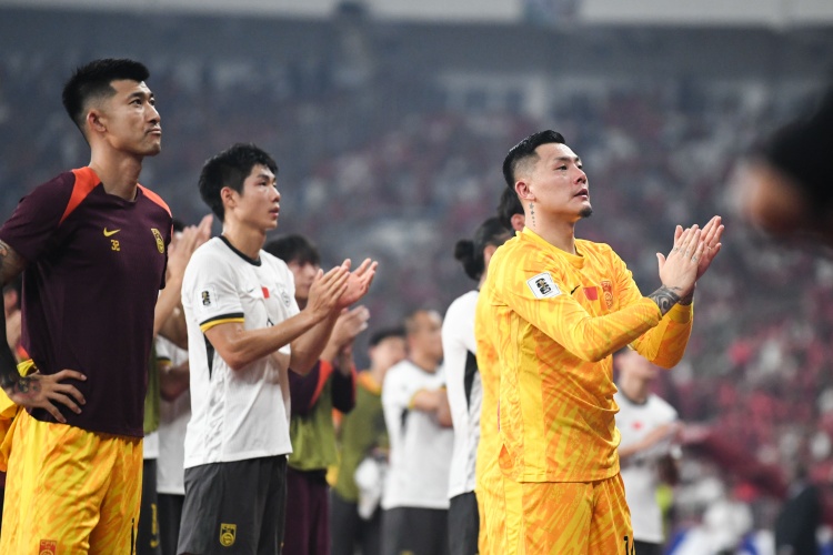 北青體育：出局之夜國(guó)足內(nèi)部總體比較平靜更新?lián)Q代成必然
