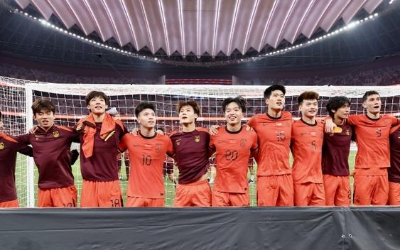 中足联提议将五大联赛留洋名额与外援挂钩：堪比和尚理发不要钱