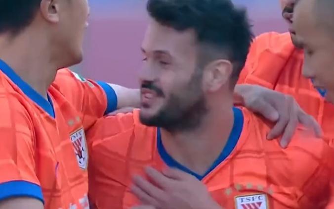 赛季第25球！卡扎伊什维利推杆破门，3