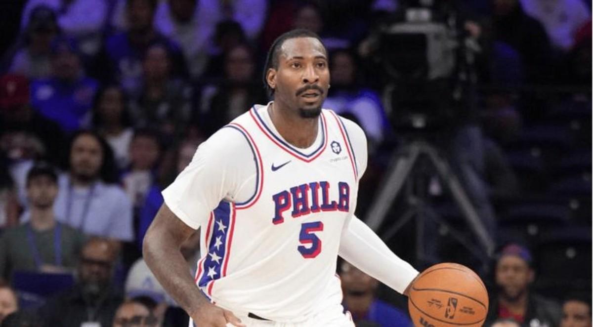 昔日顶级蓝领，5年换6队，一度被预测离