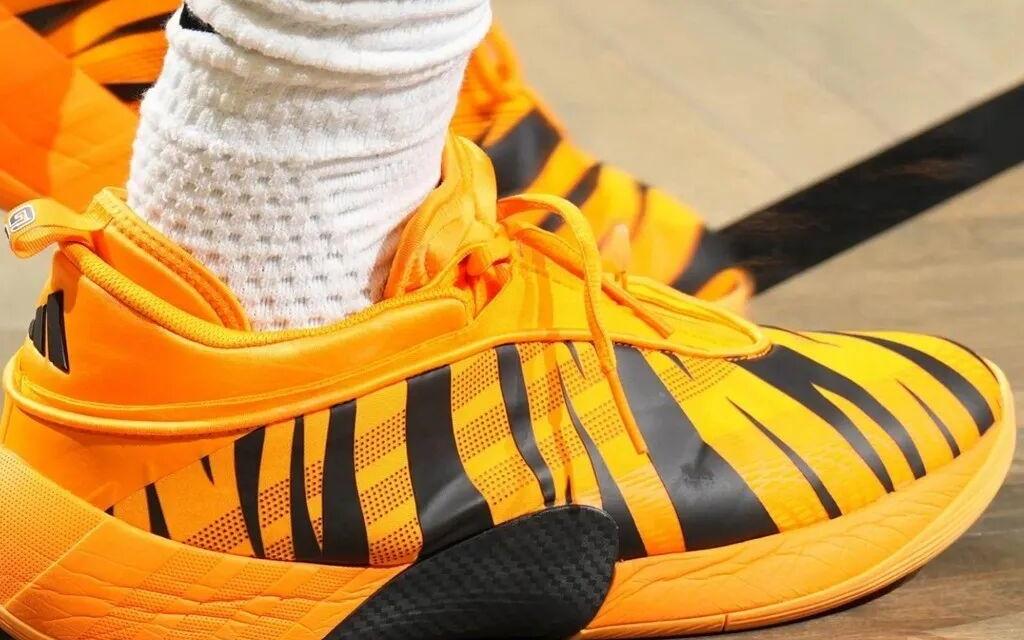 NBA上脚合集!本期最帅战靴是国产!