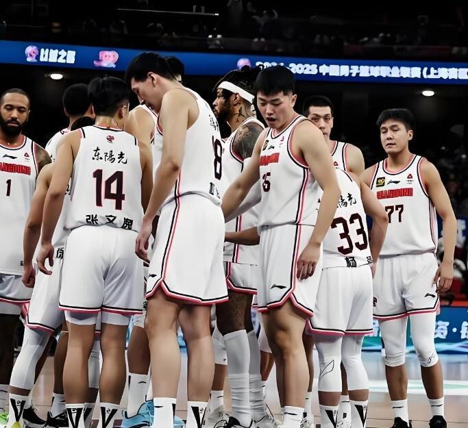 标配！广东新援完成入队仪式他是新赛